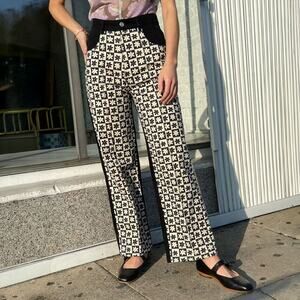 Lisa Says Gah Robyn Jeans in Black & White Daisy Floral Check Jeans 28x27.5